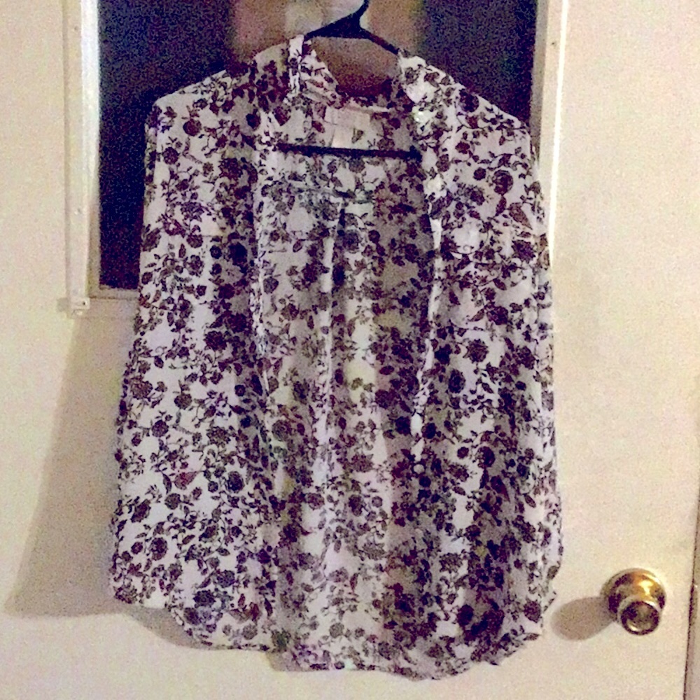 LOFT OUTLET button up blouse with roll up sleeves.